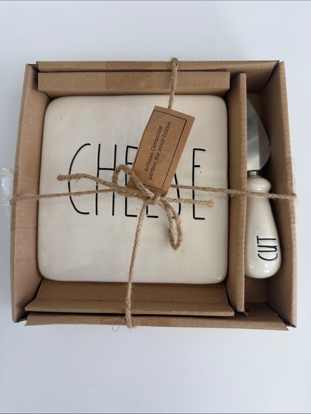 NEW Rae Dunn Cheese Cut Set Plate Knife